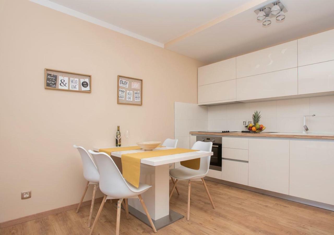 Apartman Mate Luka Макарска Екстериор снимка